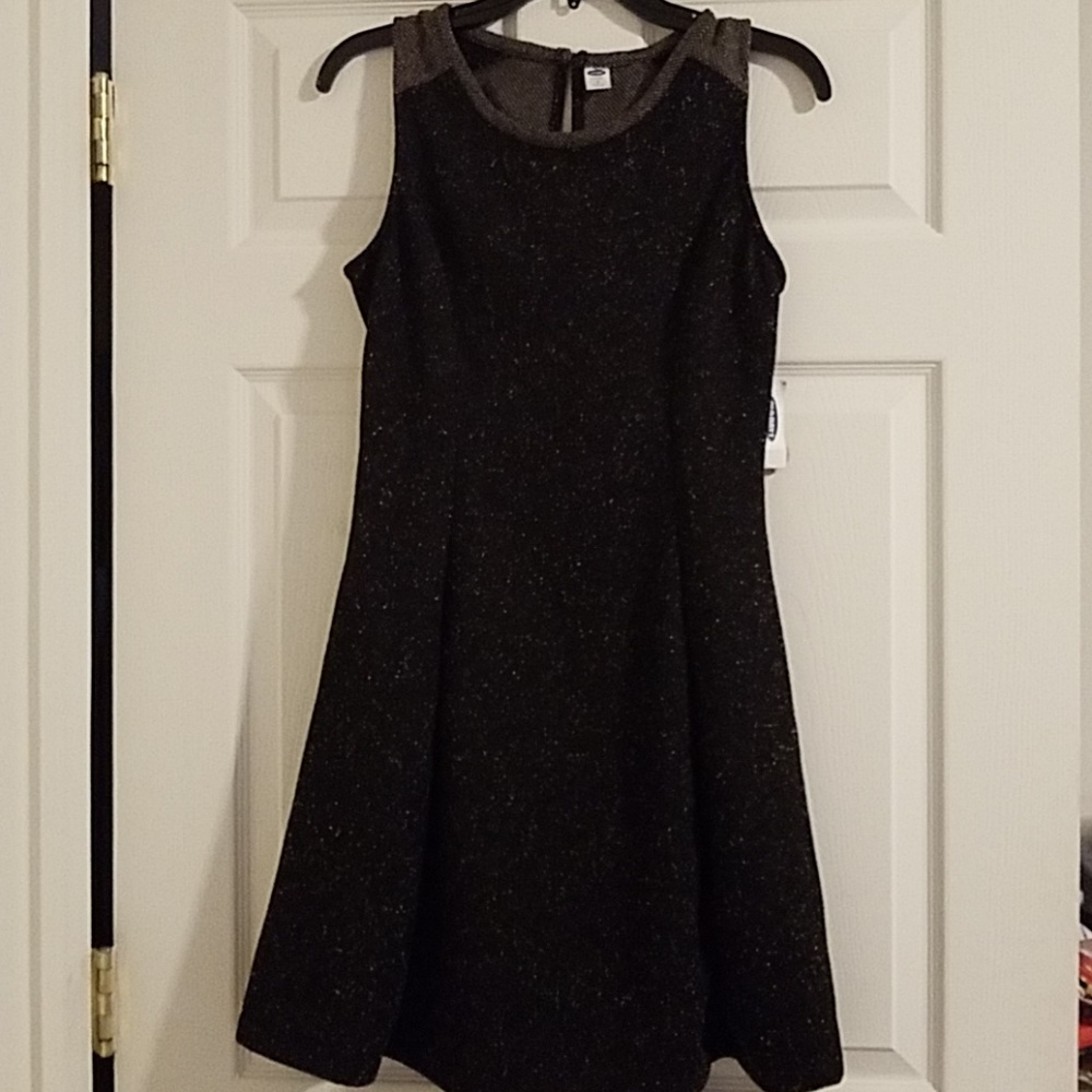 Sleeveless dress